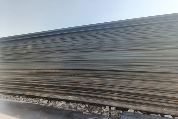 沈阳铺路钢板租赁的多重价值，，，，，助力都会基础设施建设